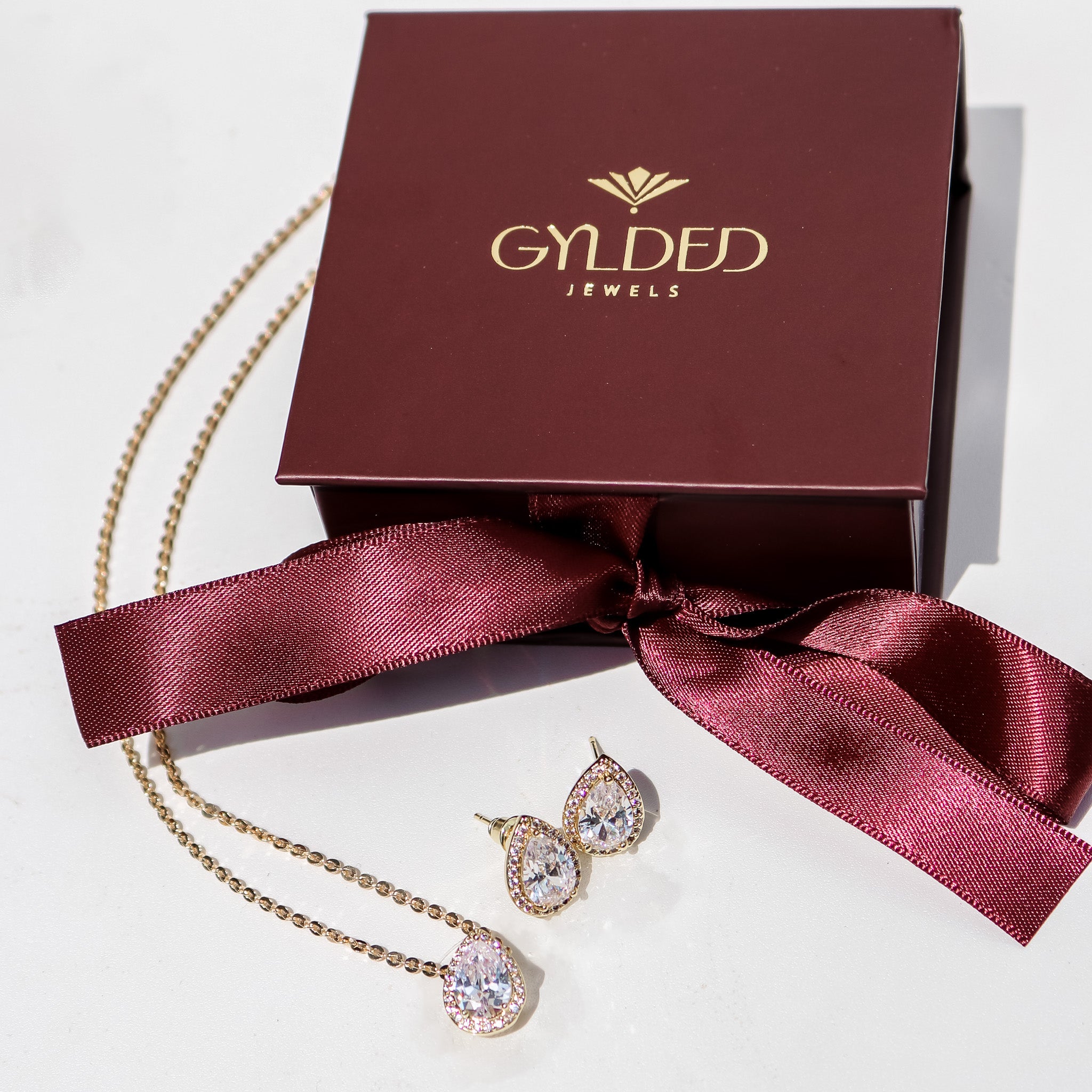 Giold Set The Halo Set – Gylded Jewels